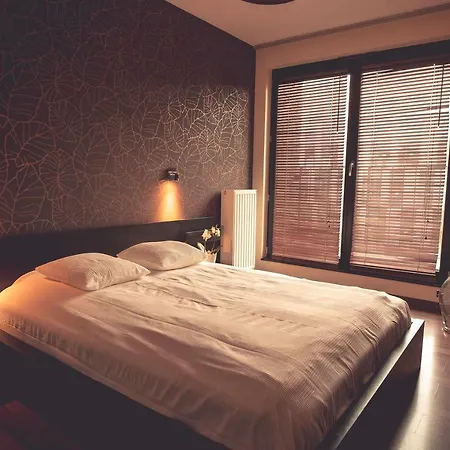 Happy Apartment